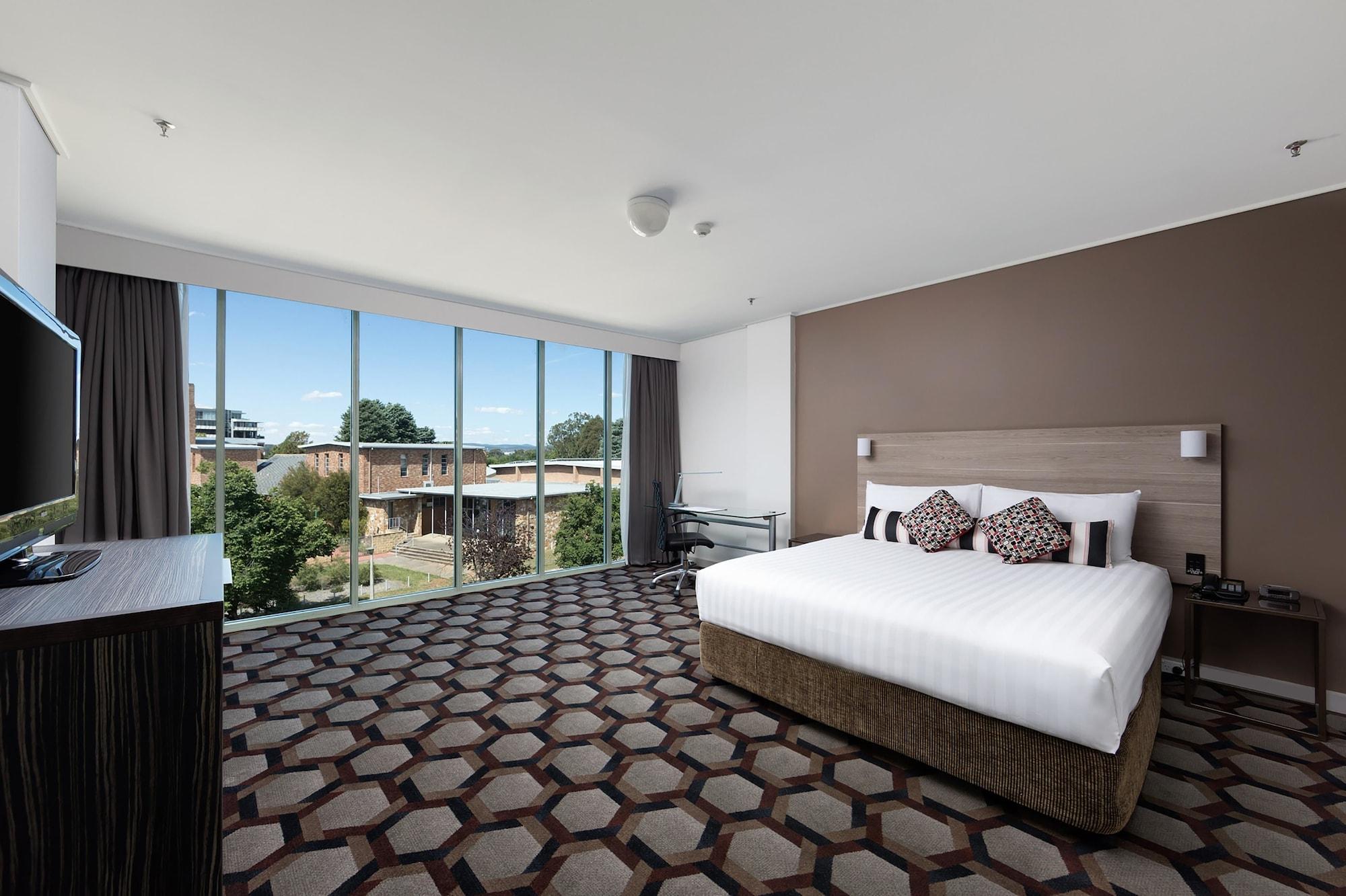 Rydges Canberra Exterior photo