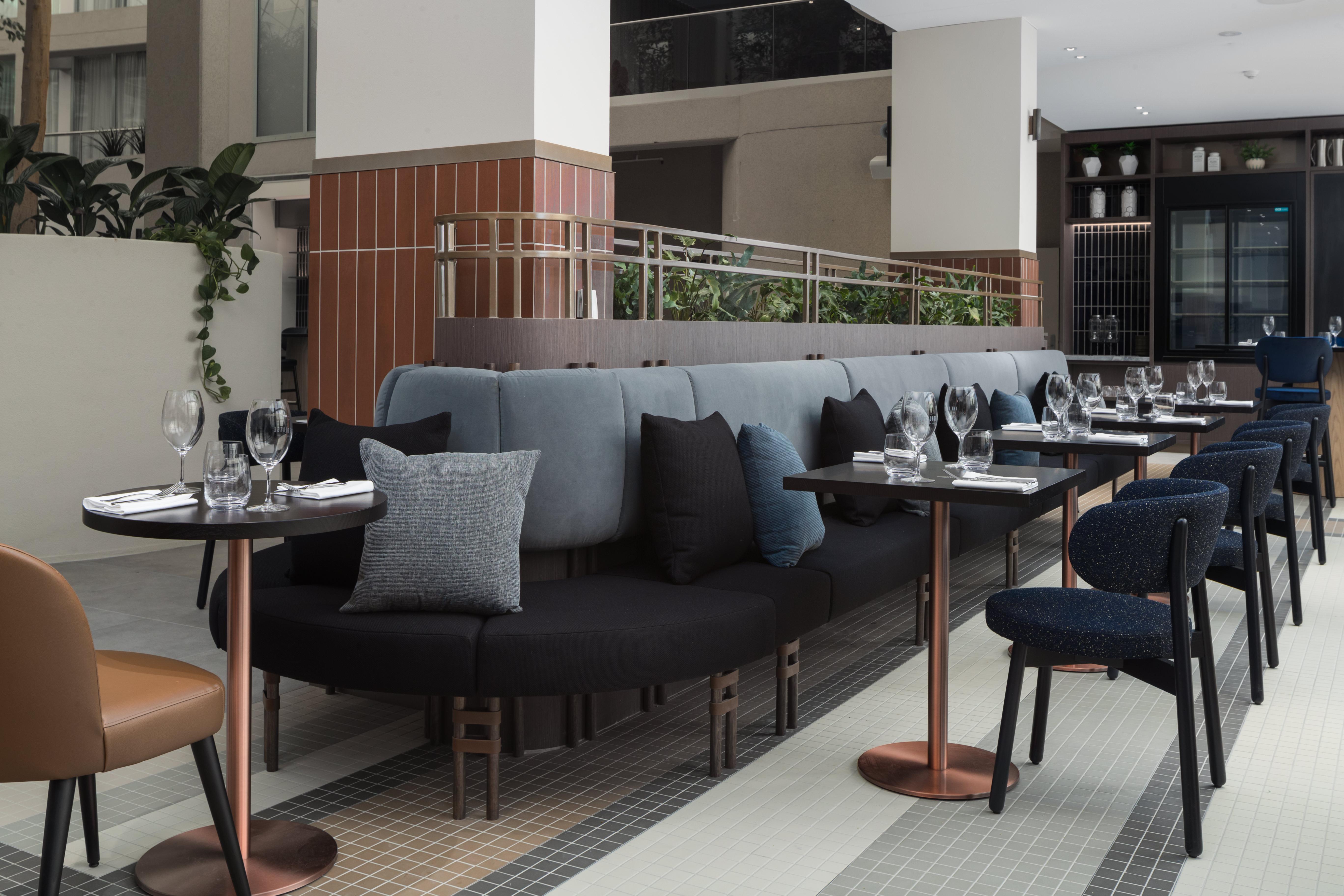 Rydges Canberra Exterior photo