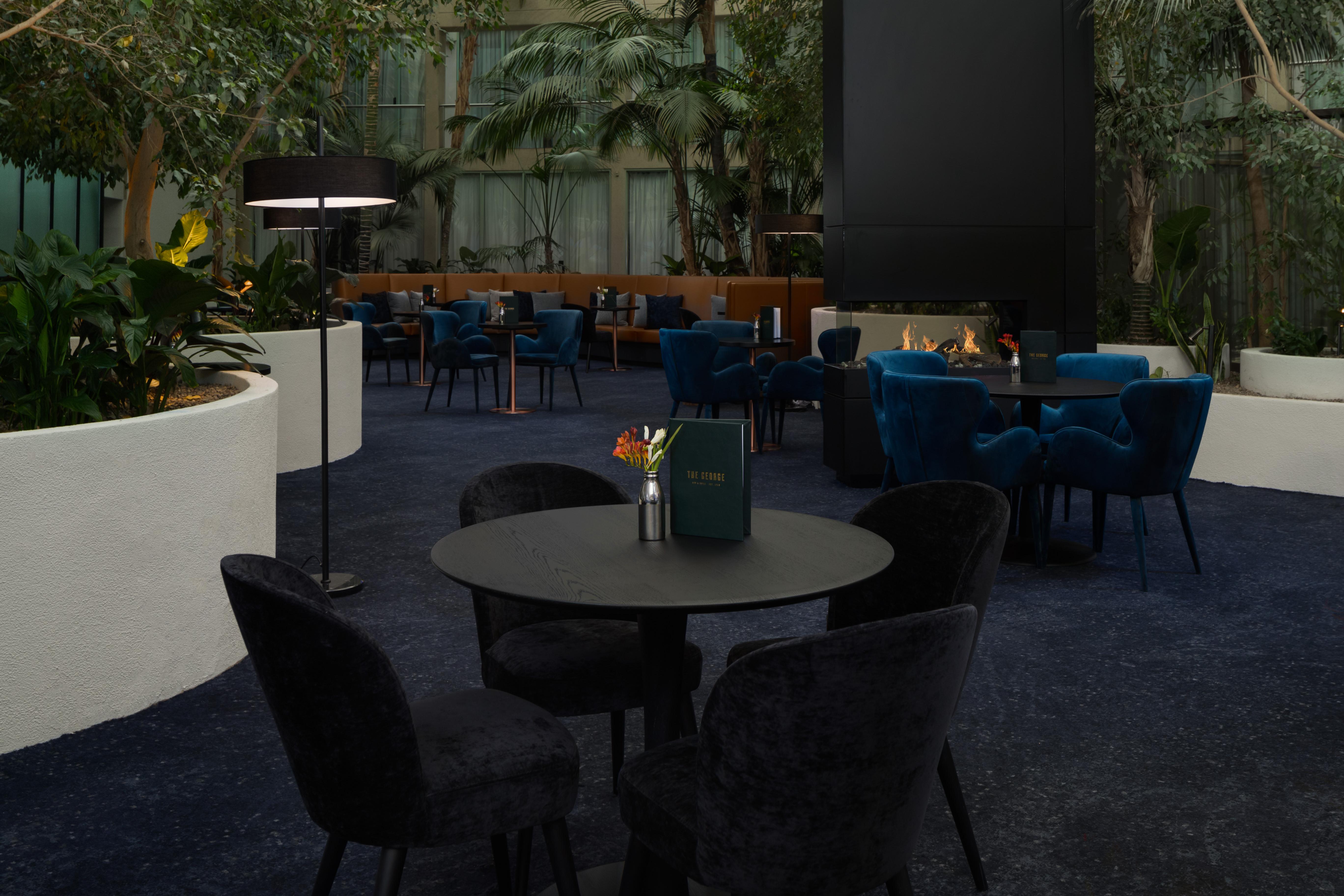 Rydges Canberra Exterior photo