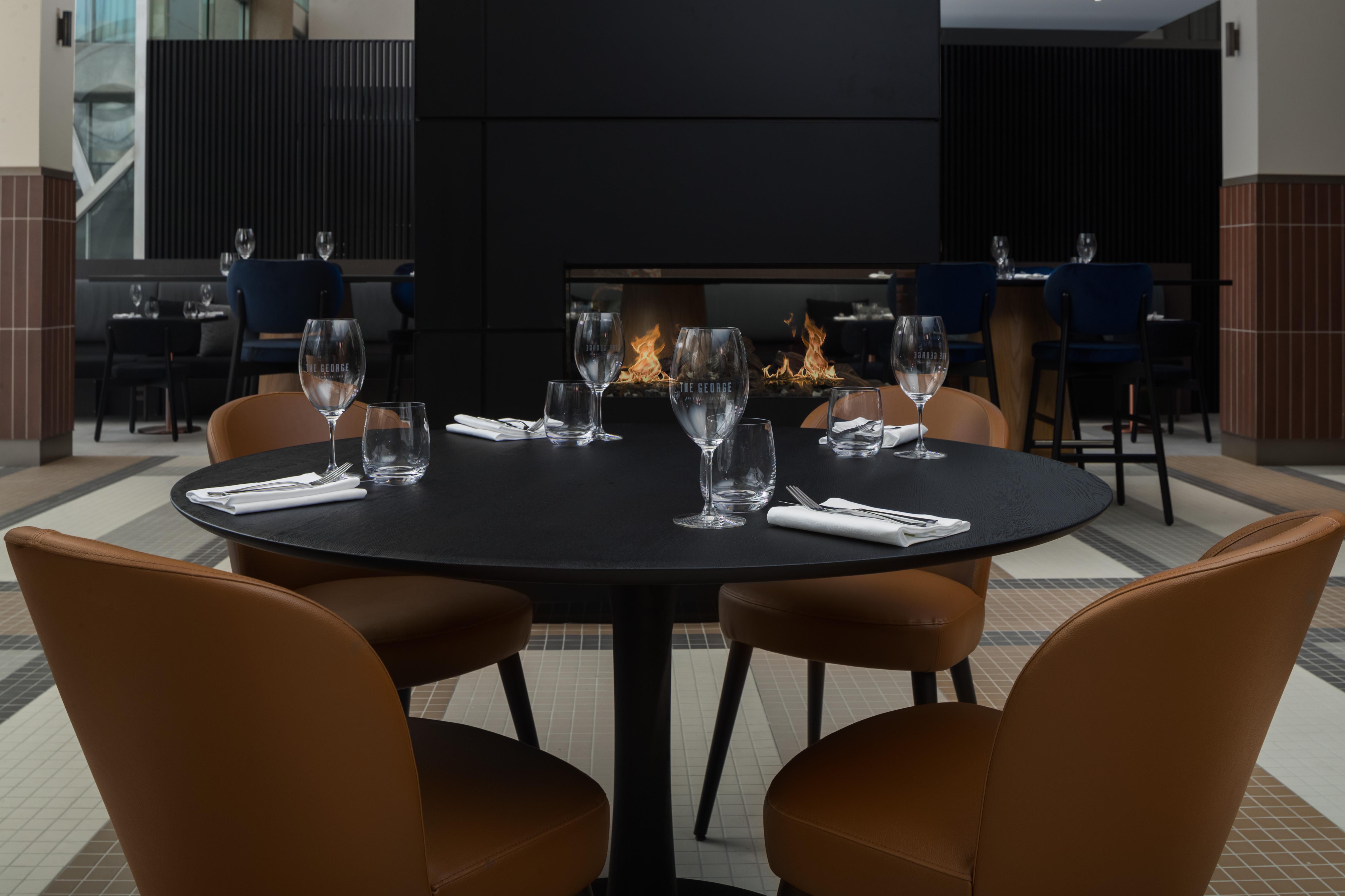 Rydges Canberra Exterior photo