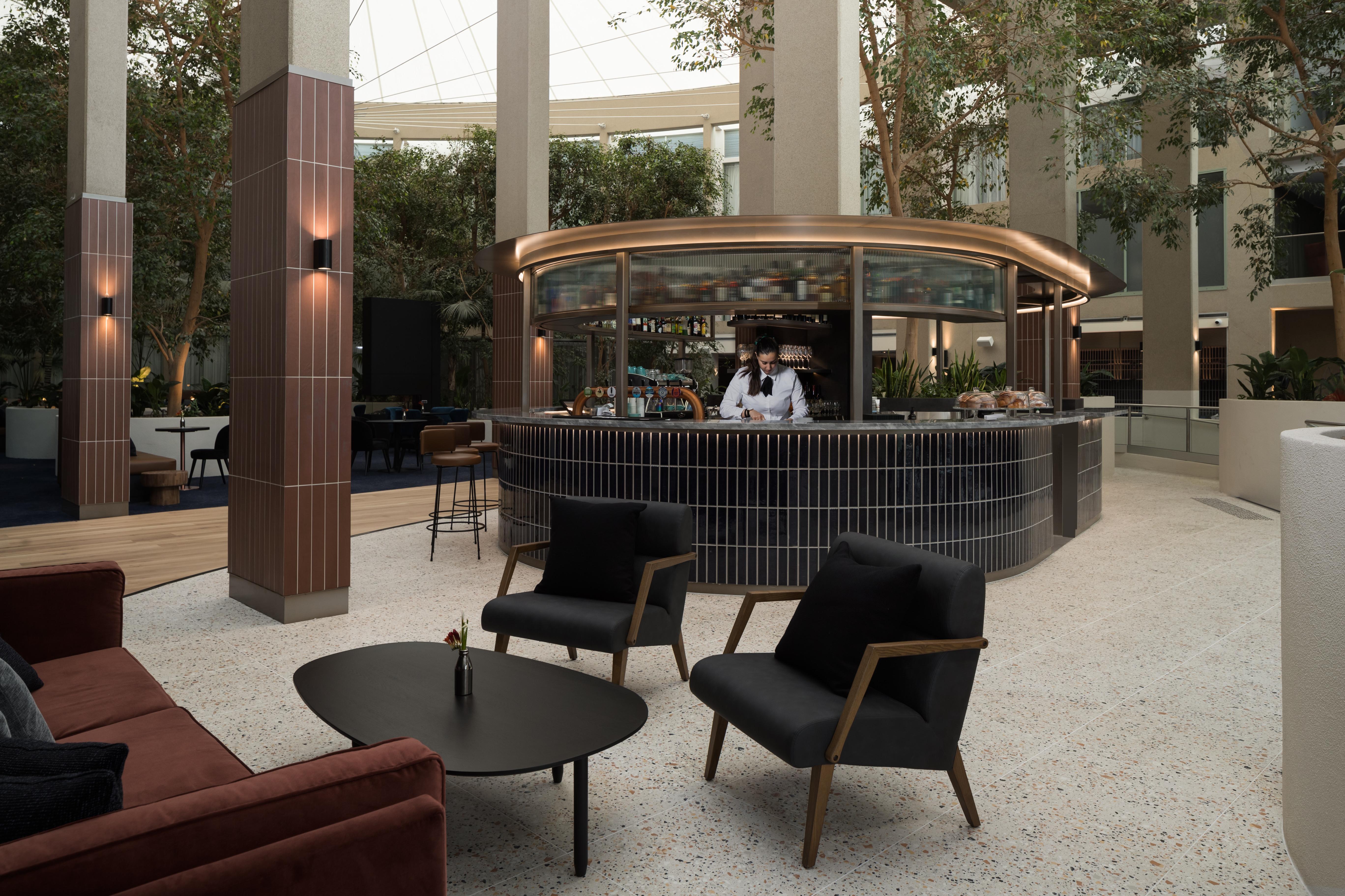 Rydges Canberra Exterior photo