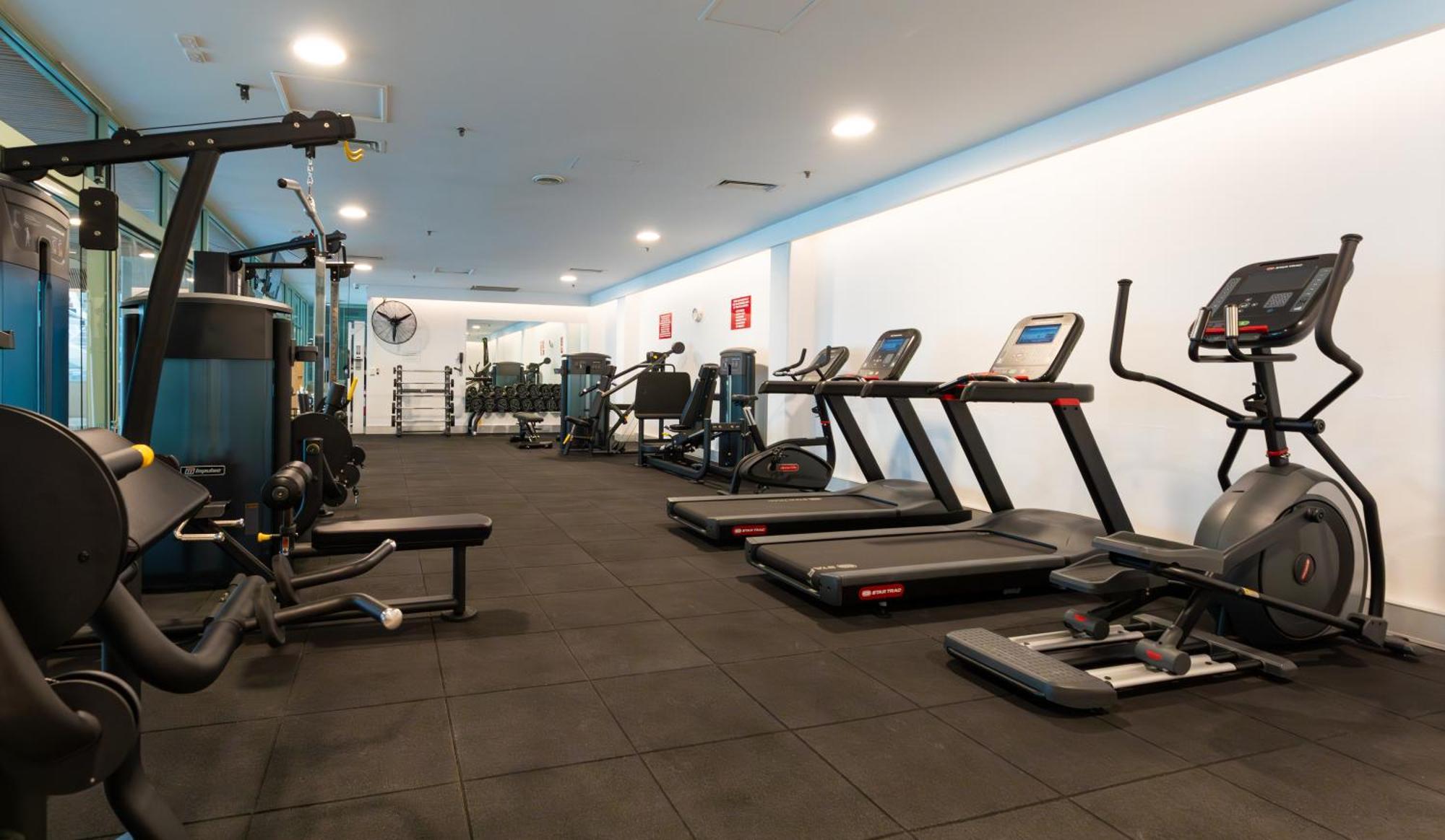 Rydges Canberra Exterior photo