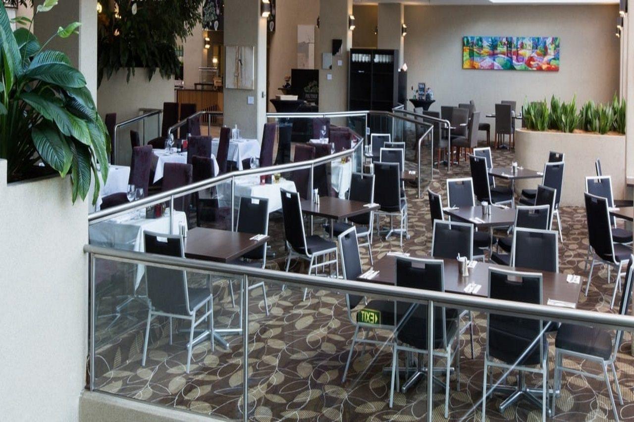 Rydges Canberra Exterior photo