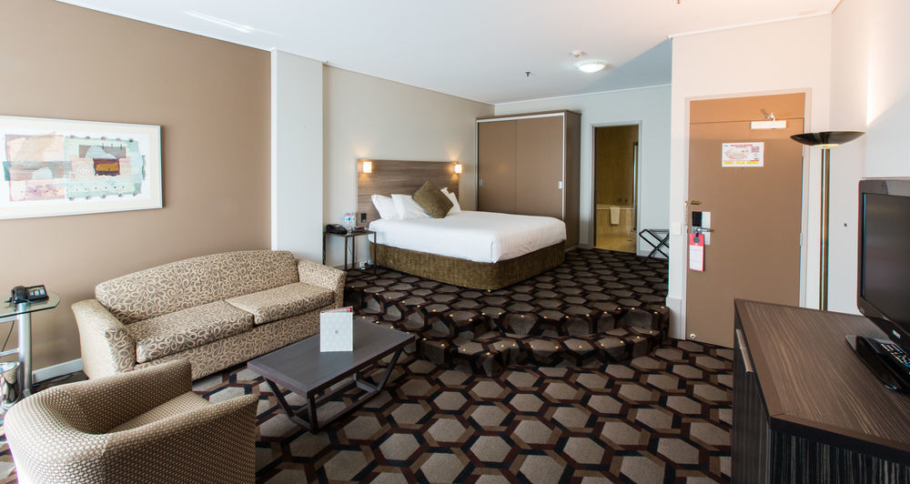 Rydges Canberra Exterior photo